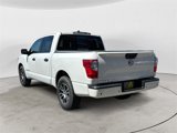 Used 2023 Nissan Titan SV image 5