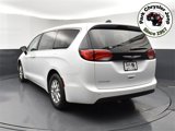 New 2025 Chrysler Voyager LX image 4