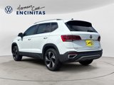 Certified 2024 Volkswagen Taos SE image 3