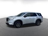 Used 2024 Nissan Pathfinder S image 5