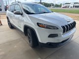 Used 2018 Jeep Cherokee Latitude w/ Altitude Package image 3