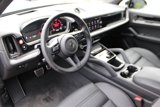 New 2025 Porsche Cayenne Turbo image 4