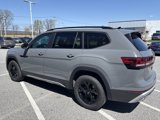 New 2025 Volkswagen Atlas Peak Edition SE image 5