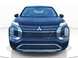 New 2025 Mitsubishi Outlander SE image 2
