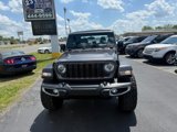 Used 2024 Jeep Gladiator Sport image 6