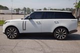 Used 2023 Land Rover Range Rover SE image 4
