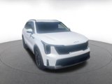 Used 2024 Kia Sorento S image 3