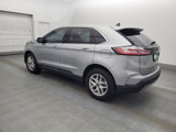 Used 2024 Ford Edge SEL w/ Convenience Package image 3