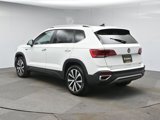 Used 2022 Volkswagen Taos SE image 3