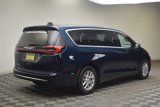 New 2025 Chrysler Pacifica Select image 4