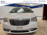 Used 2016 Chrysler Town & Country Touring image 2