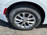 New 2025 Chrysler Pacifica Select image 5