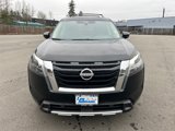 New 2025 Nissan Pathfinder Platinum image 2