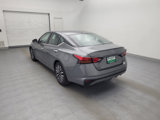 Used 2023 Nissan Altima 2.5 SV image 5