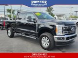 Used 2023 Ford F250 4x4 Crew Cab Super Duty image 3