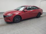 Used 2022 Hyundai Elantra SEL image 2