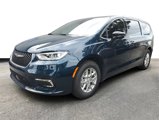 New 2025 Chrysler Pacifica Select image 2