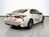 Used 2023 Toyota Camry SE image 3