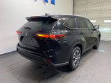 Used 2024 Toyota Highlander XLE image 3