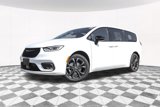 New 2026 Chrysler Pacifica Select image 2