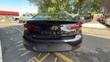 Used 2020 Hyundai Elantra SE image 5