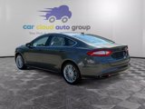 Used 2016 Ford Fusion SE w/ Equipment Group 202A image 3