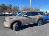 New 2025 Nissan Pathfinder Platinum image 4