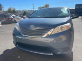 Used 2014 Toyota Sienna LE image 4