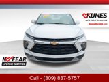 Used 2023 Chevrolet Blazer LT image 2