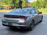 Used 2023 Hyundai Elantra SEL w/ Convenience Package image 4