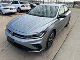 Used 2025 Volkswagen Jetta Sport image 4