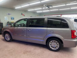 Used 2015 Chrysler Town & Country Limited Platinum image 3