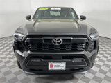 Certified 2024 Toyota Tacoma TRD Off-Road image 2