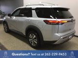 Used 2023 Nissan Pathfinder SL image 3