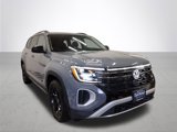 New 2025 Volkswagen Atlas Peak Edition SE image 5