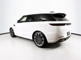 Used 2025 Land Rover Range Rover Sport Dynamic SE image 3