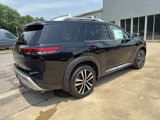 New 2025 Nissan Pathfinder Platinum image 4