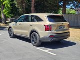 Used 2021 Kia Sorento LX image 4