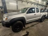 Used 2013 Toyota Tacoma 4x4 Access Cab V6 image 3