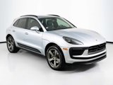 Certified 2024 Porsche Macan image 6