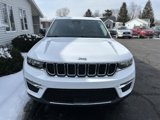 Used 2023 Jeep Grand Cherokee Limited image 3