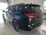New 2025 Chrysler Pacifica Limited image 4