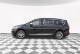New 2025 Chrysler Pacifica Pinnacle image 4