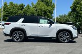 New 2025 Nissan Pathfinder Platinum image 3