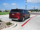 Used 2024 Kia Carnival LX image 3