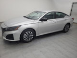 Used 2024 Nissan Altima 2.5 SV image 2