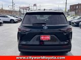 Used 2025 Toyota Sienna XLE w/ XLE Plus Package image 6