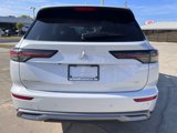 New 2025 Mitsubishi Outlander SE image 4