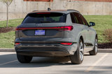 Used 2025 Audi Q6 e-tron Premium Plus image 3