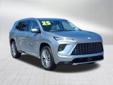 Used 2025 Buick Enclave Avenir image 2